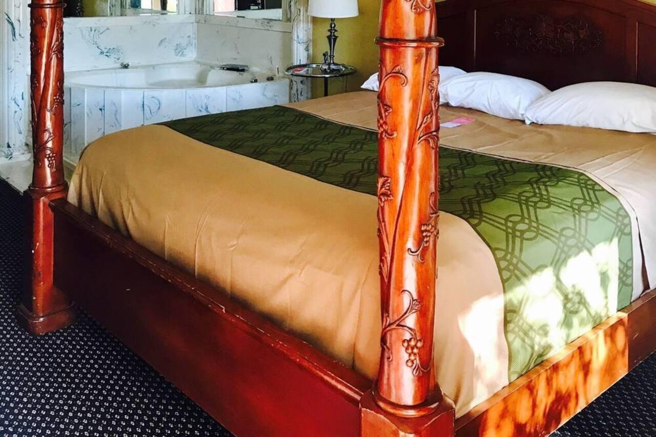 Milan Inn & Suites Экстерьер фото