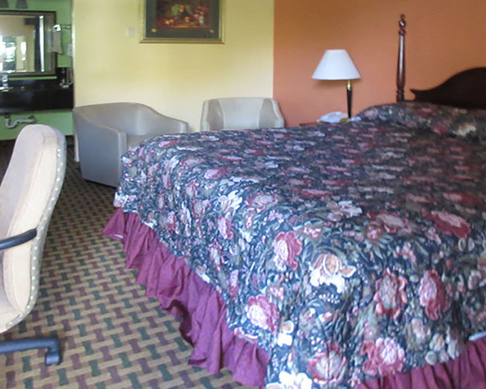 Milan Inn & Suites Экстерьер фото